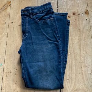 Lucky Brand high rise skinny size 4